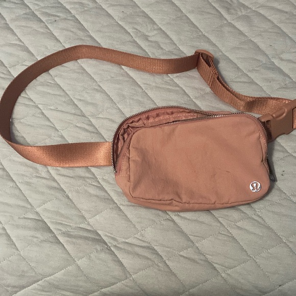 Lululemon Belt Bag - Picture 1 of 3